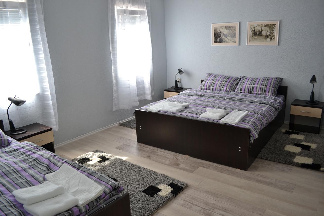 Guesthouse Kruna วิเชกราด ภายนอก รูปภาพ